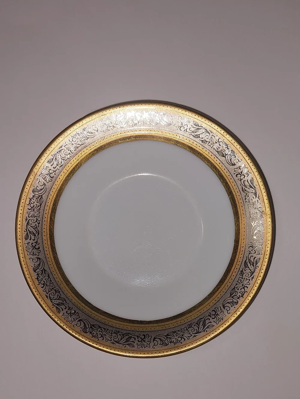 Elegant Gold Accent  Classic Home Dining Small Dish